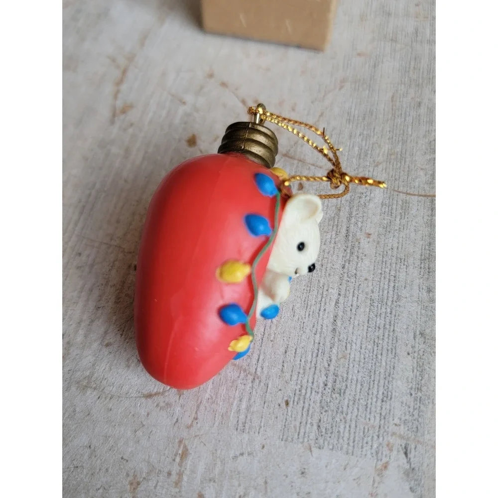 Avon Christmas cutie mouse light bulb ornament vintage Xmas collection home